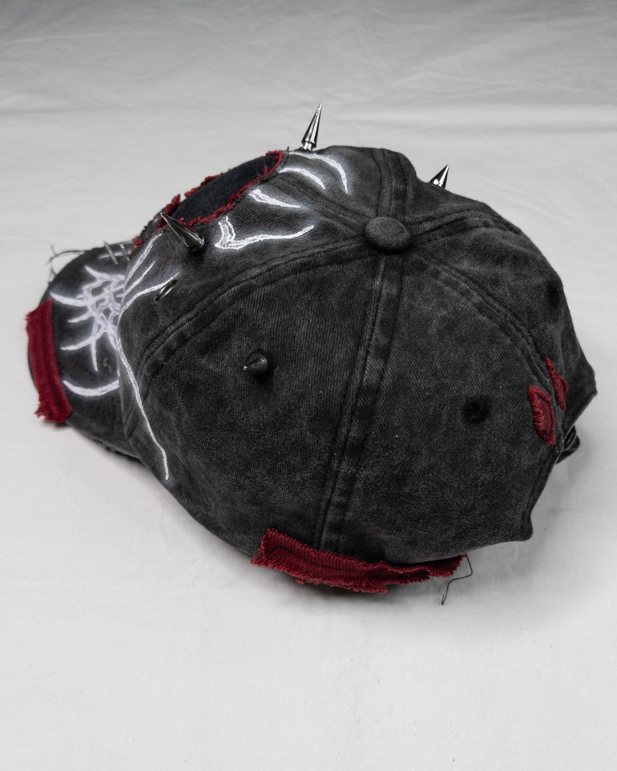 "scare" cap