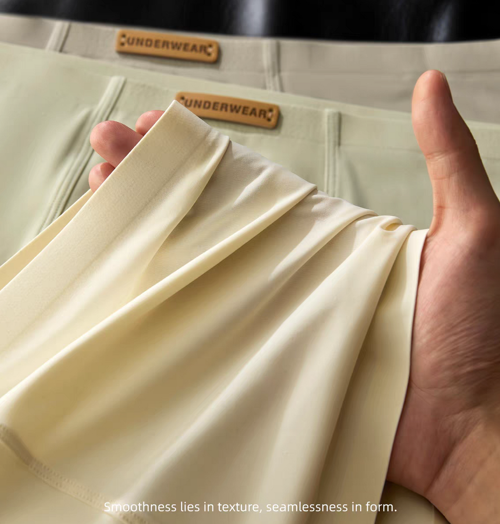 SilkCore Seamless Luxe Trunks