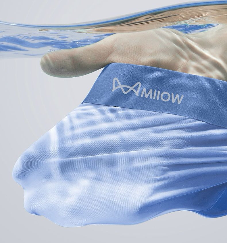 AquaSilk Cooling Seamless Trunks